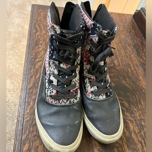 Vans Women’s Winter/Rain Boots - Size 8